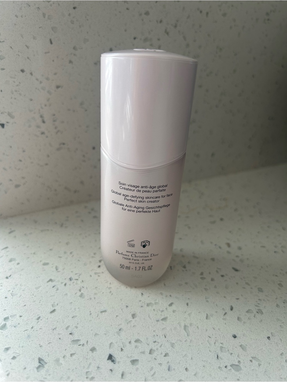 Dior Dreamskin Care & Perfect - Pale Pink Skin Perfector - Picture 3 of 3